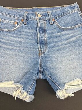 Levi’s 501 Cutoff Shorts Women’s High Rise Distressed Frayed Hem Denim size 30